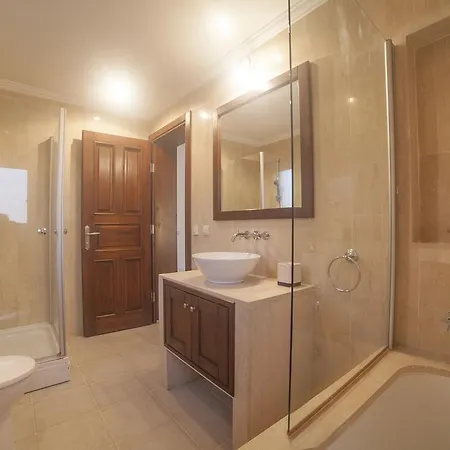 Luxury Caretta Villa *