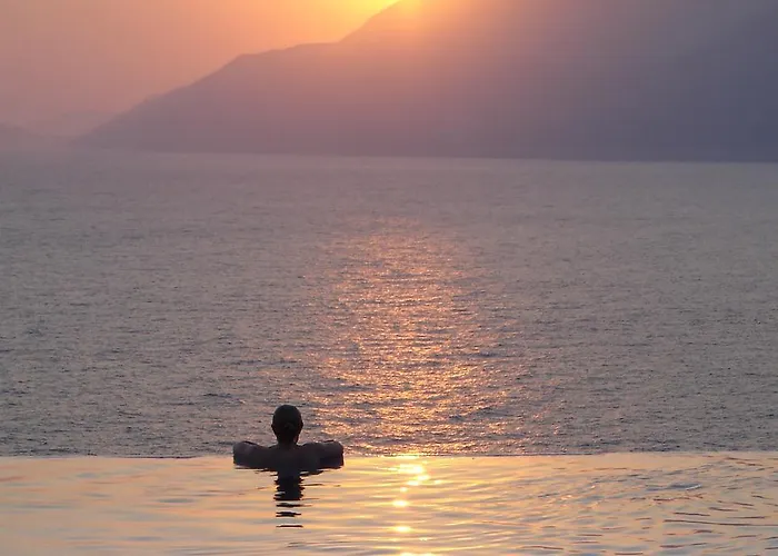 Luxury Caretta Villa